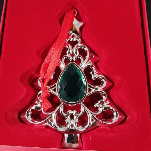 Lenox Christmas Ornament - Picture 8 of 8
